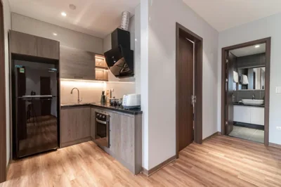 Apartamento de dos dormitorios con balcón — Luxe Paradise Suites Hotel To Ngoc Van